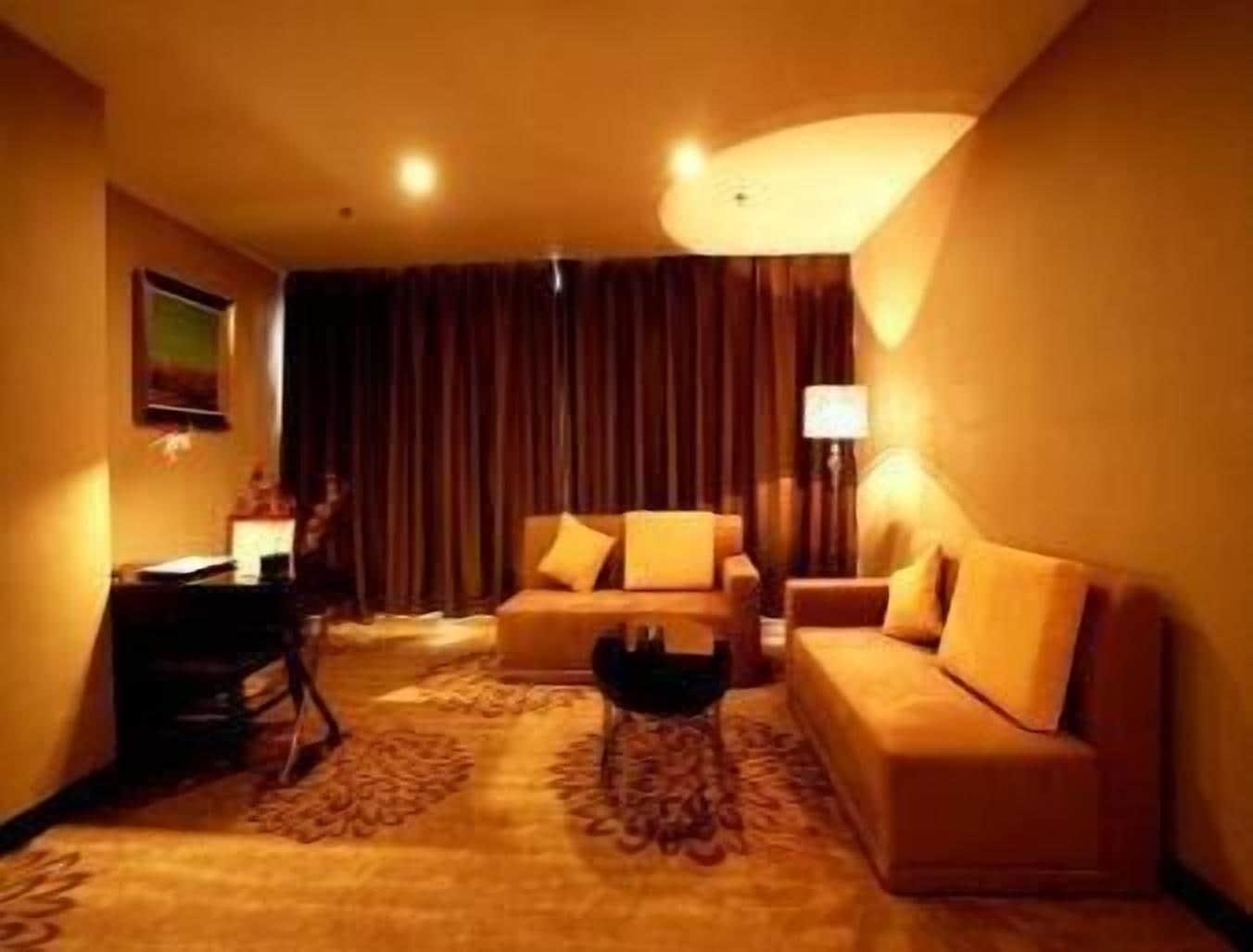 מלון Ramada Linyi North מראה חיצוני תמונה