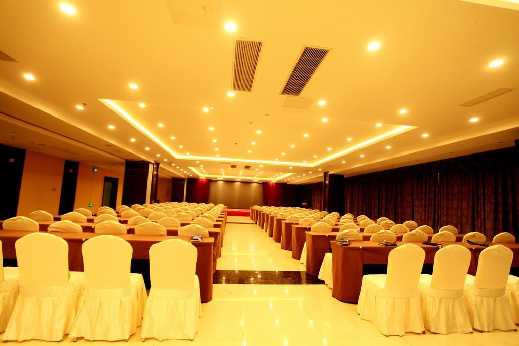 מלון Ramada Linyi North מראה חיצוני תמונה