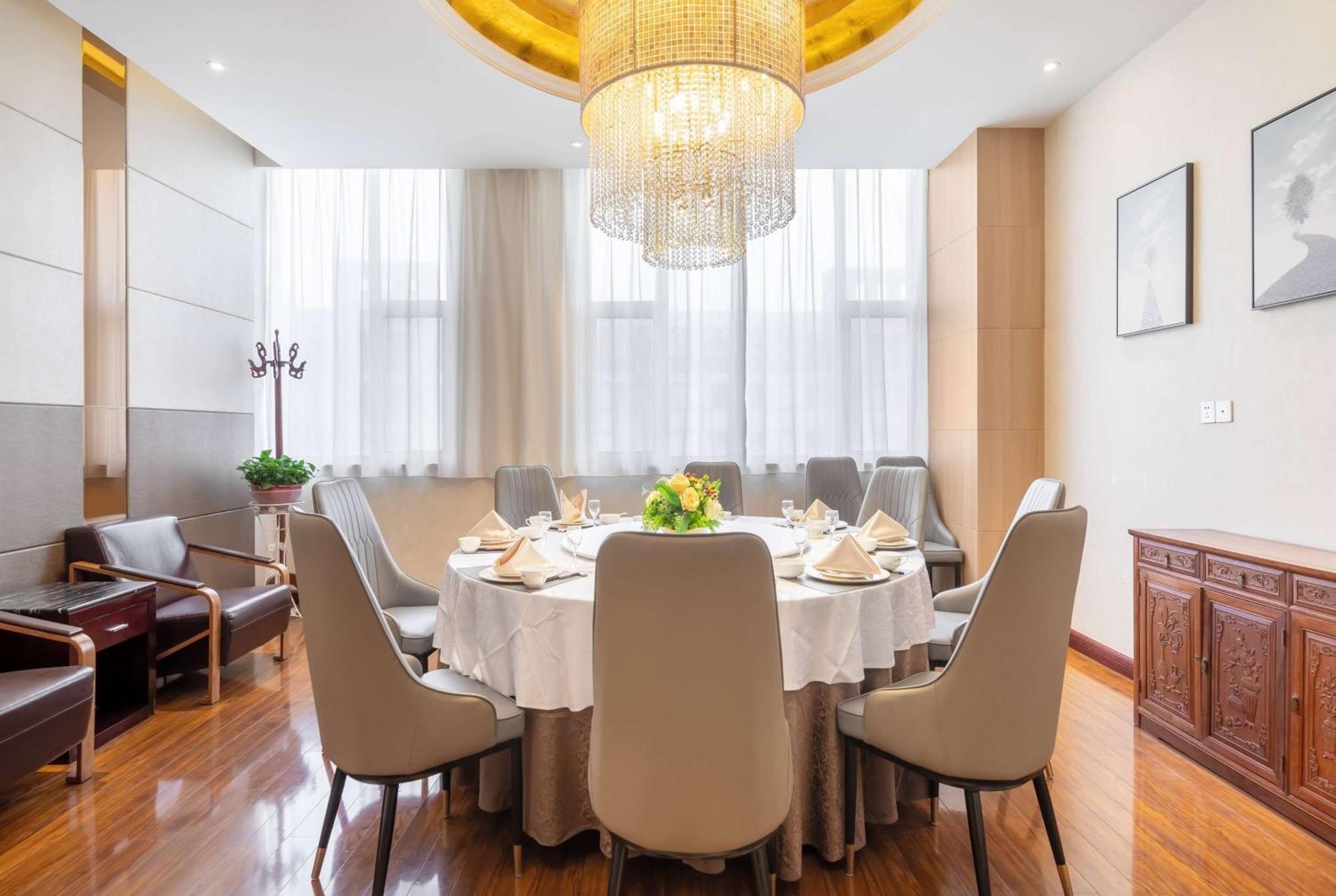מלון Ramada Linyi North מראה חיצוני תמונה