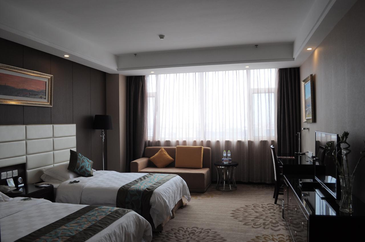 מלון Ramada Linyi North מראה חיצוני תמונה