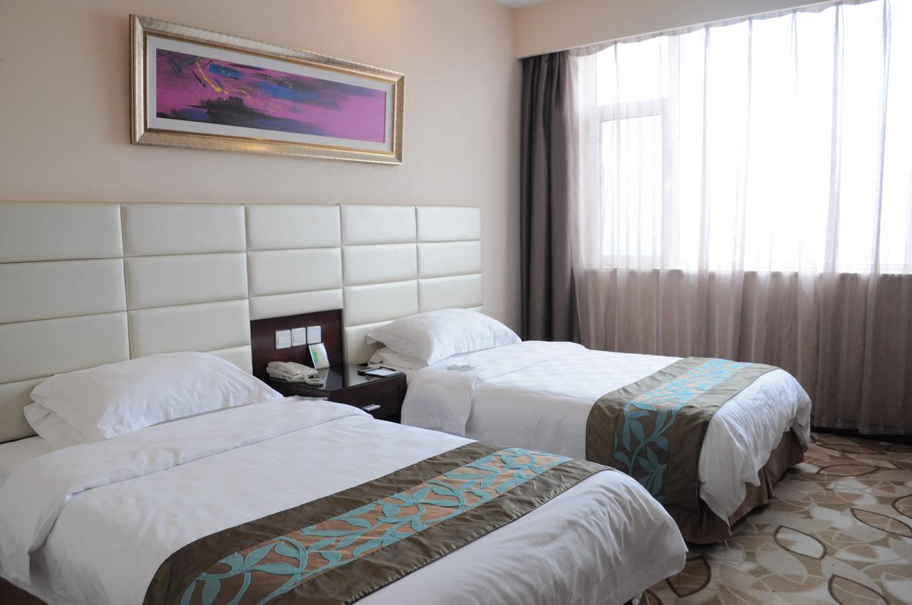 מלון Ramada Linyi North מראה חיצוני תמונה