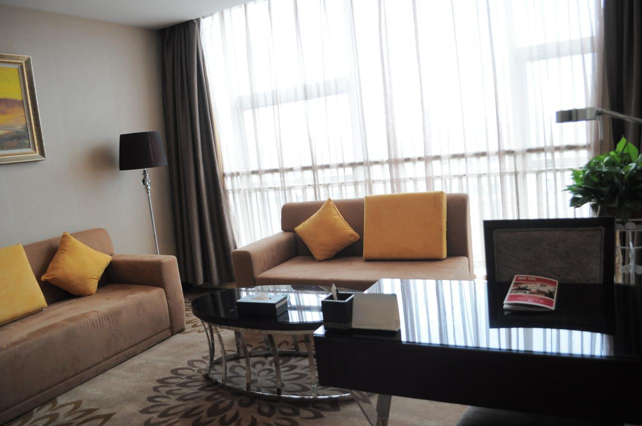 מלון Ramada Linyi North מראה חיצוני תמונה