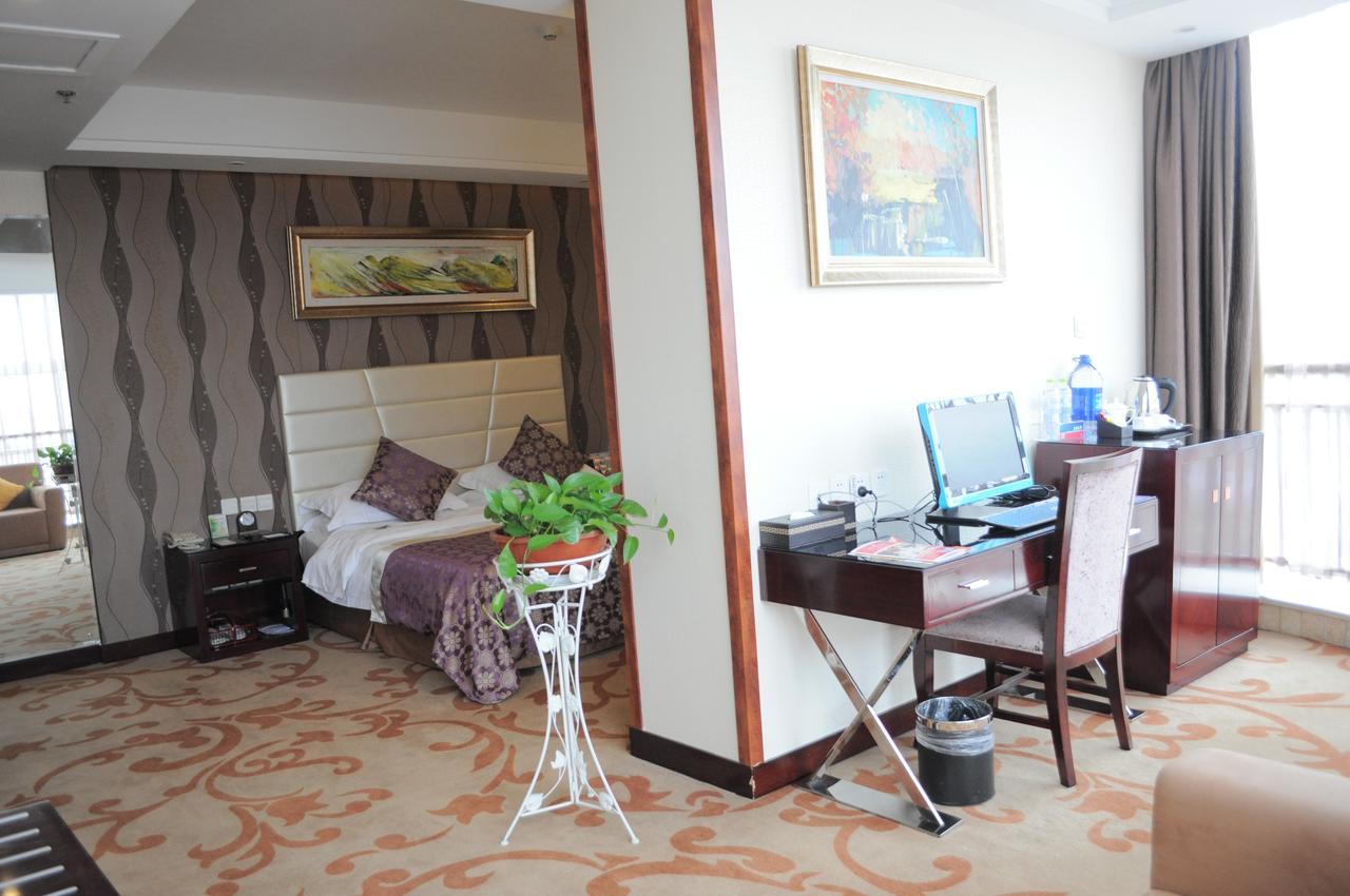 מלון Ramada Linyi North מראה חיצוני תמונה